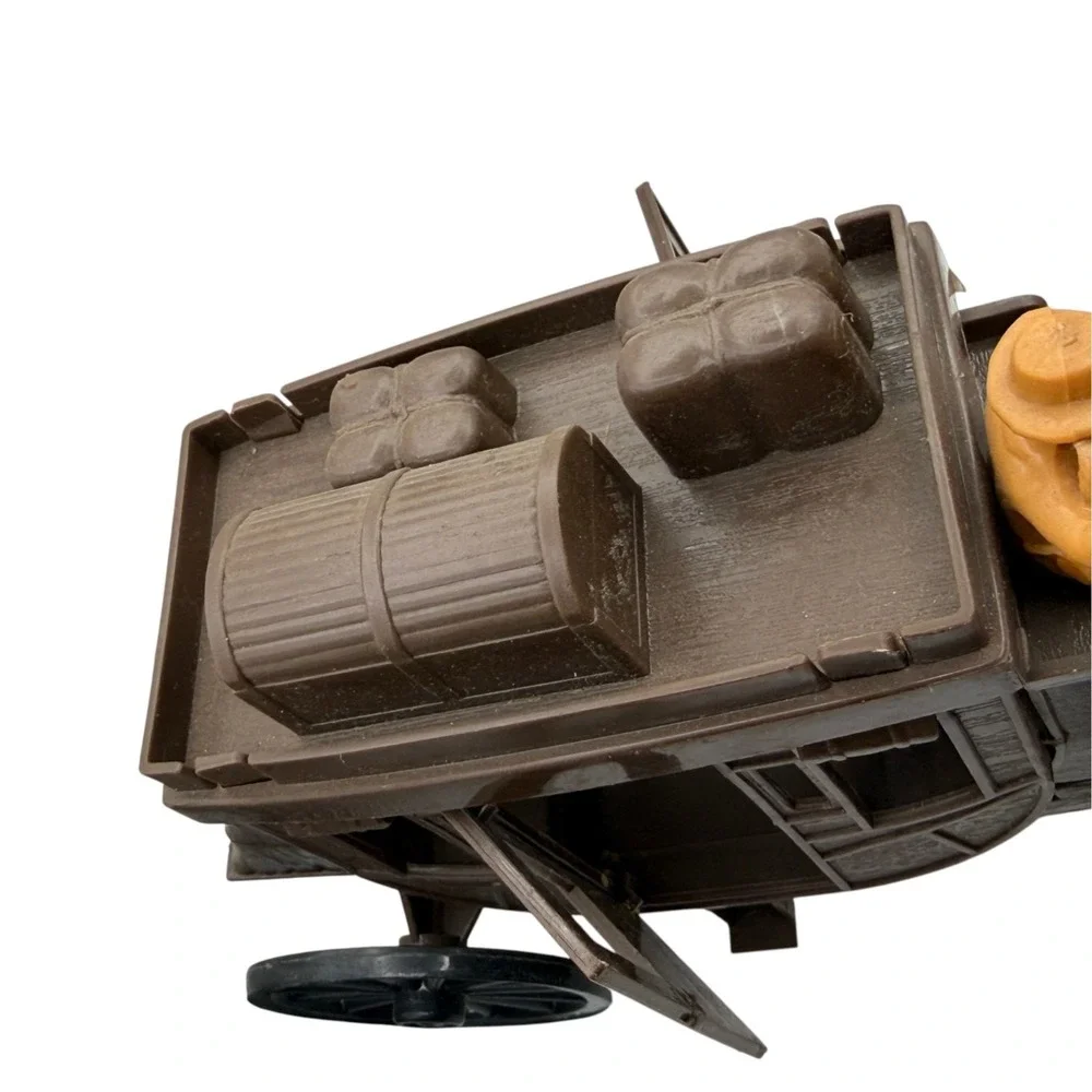 Vintage Western Stagecoach Horses Wagon Toy USA Processed Plastic Co 7665